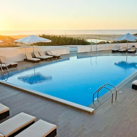Ferrel Town House Sleeps 6 With Pool And Air Con *